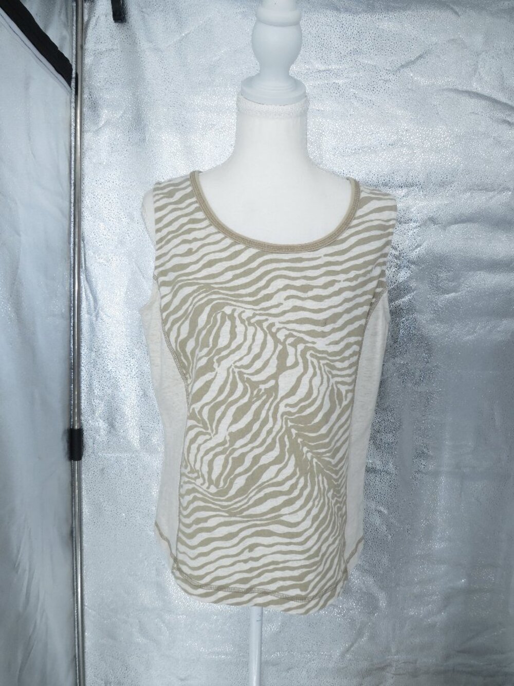 Nancy Bolen City Girl Vintage Zebra Animal Print Tank Top Beige Cream Medium M